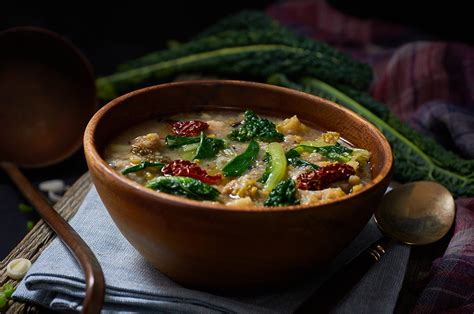  La Zuppa di Pane di Nanping: Un Caldo Abbraccio Speziato che Risveglia i Sensi!