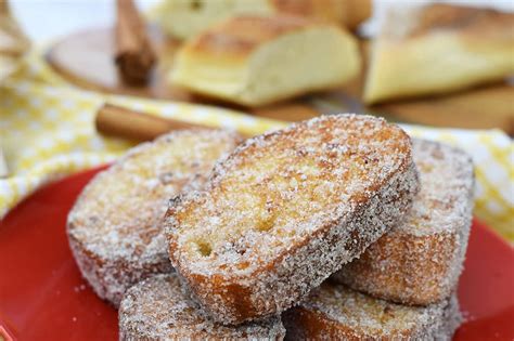  Il Pane Fritto con Cipolla: Un'Esplosione di Sapore Croccante e una Sinfonia di Aromi speziati