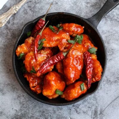  Rosso di Pollo al Pepe Sichuan: Un Sogno Piccante che Ti Trasporta in un Mondo di Sapori Infuocati!